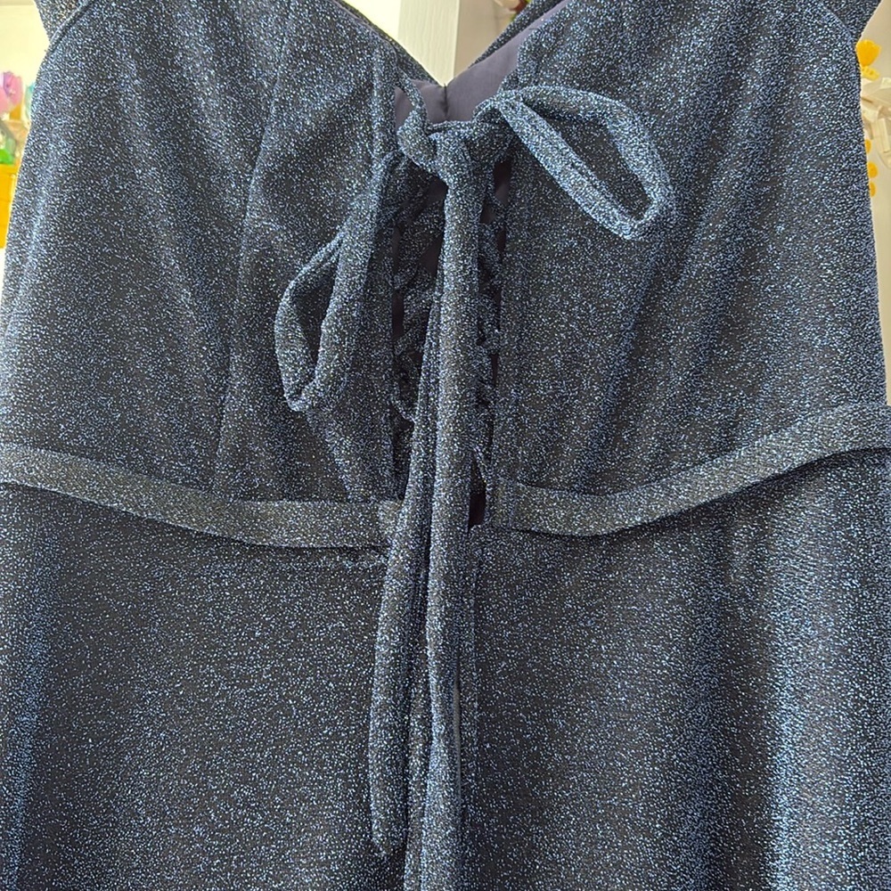 Grad/Prom Dress - Picture 6 of 9